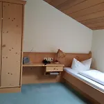 Am Schoenenberg Hotel