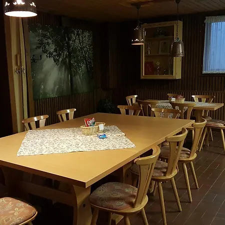 Hostel Am Schoenenberg Hotel 3*
