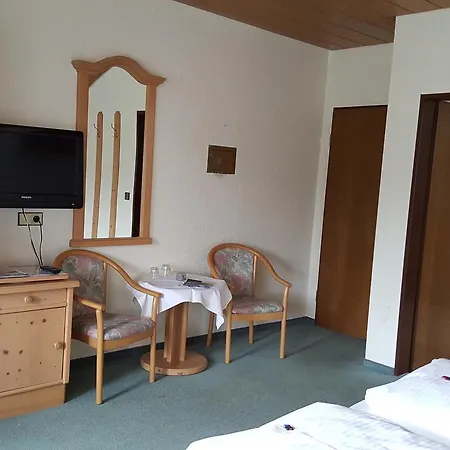 Hostel Am Schoenenberg 3*