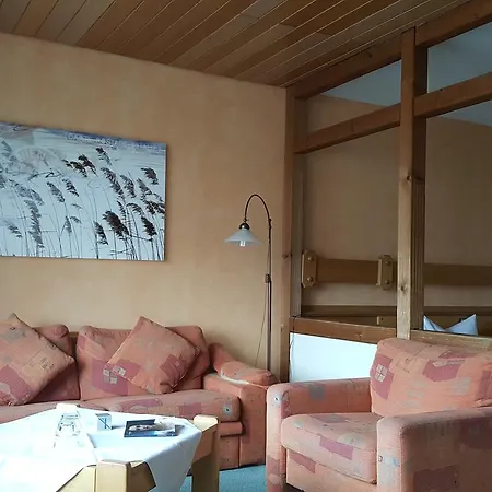 Hotel Hostel Am Schoenenberg 3*
