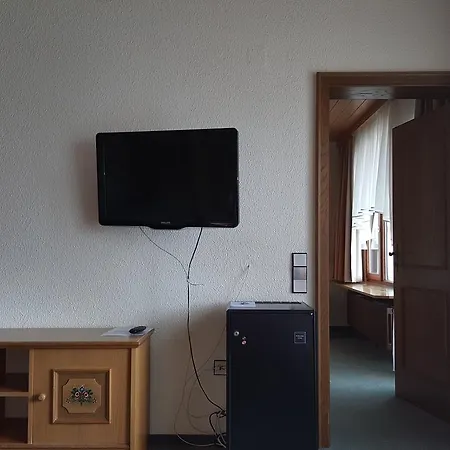 Hostel Am Schoenenberg 3*