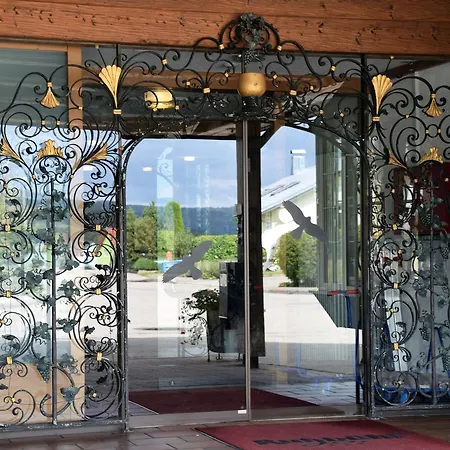 Hostel Am Schoenenberg 3*